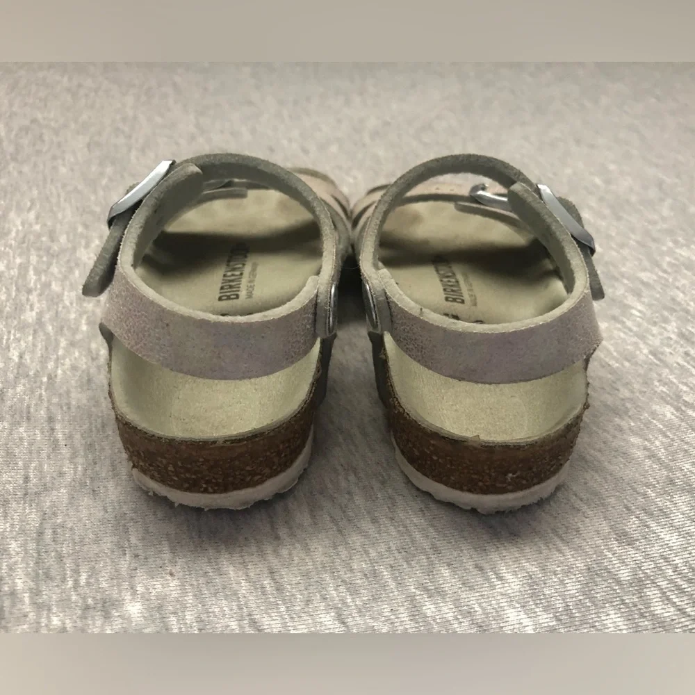 Birkenstock Rio Kids Silver Leather Strappy Buckle Sandals Size: EUR 25 = US 7
